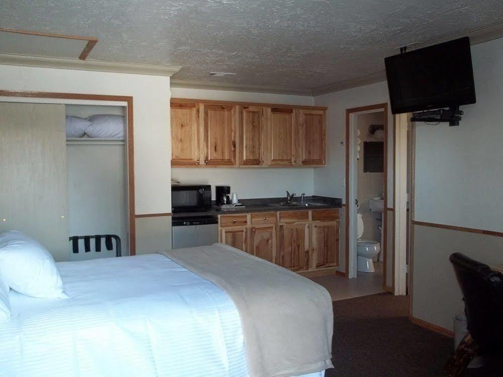 Sundance Motel Pinedale Buitenkant foto